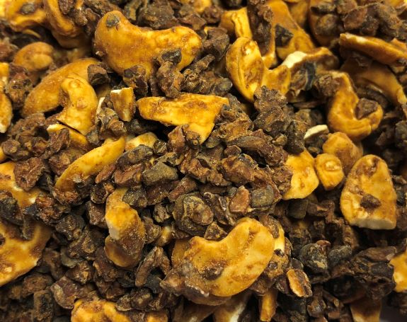 Cashew und Nibs Cluster